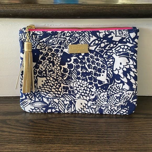 Lilly Pulitzer for Target Handbags - 🎯Lilly Pulitzer Upstream clutch 🎯